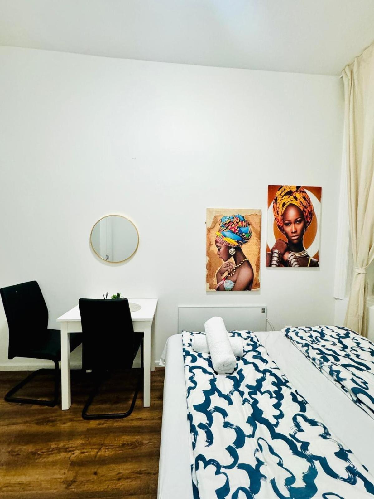 Affordable 5 Bedroom Apartment, Near Atzgersdorf Park Apartment