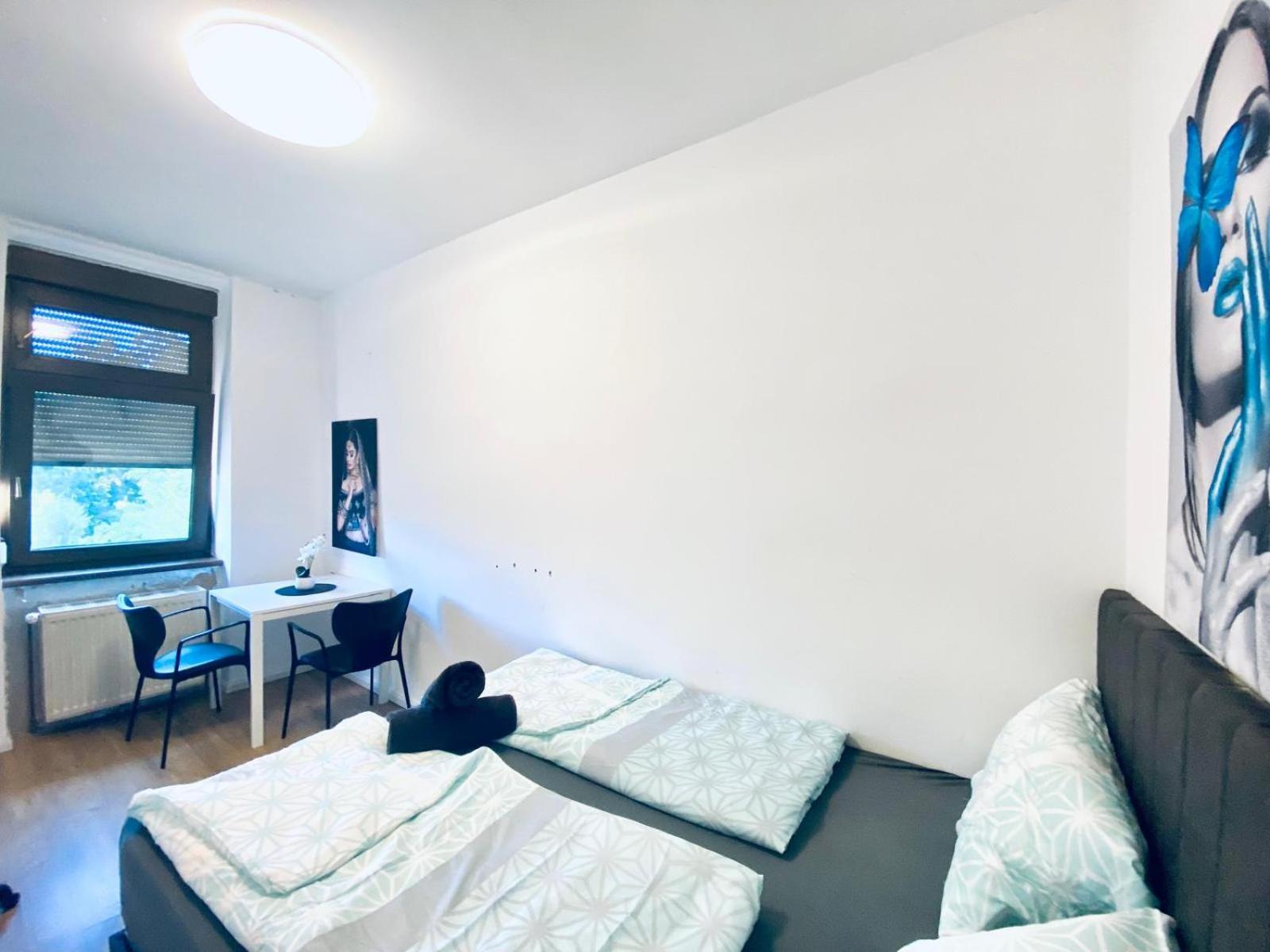 Spacious 4br Up To 15 Guests 15 Min To Danube Apartment