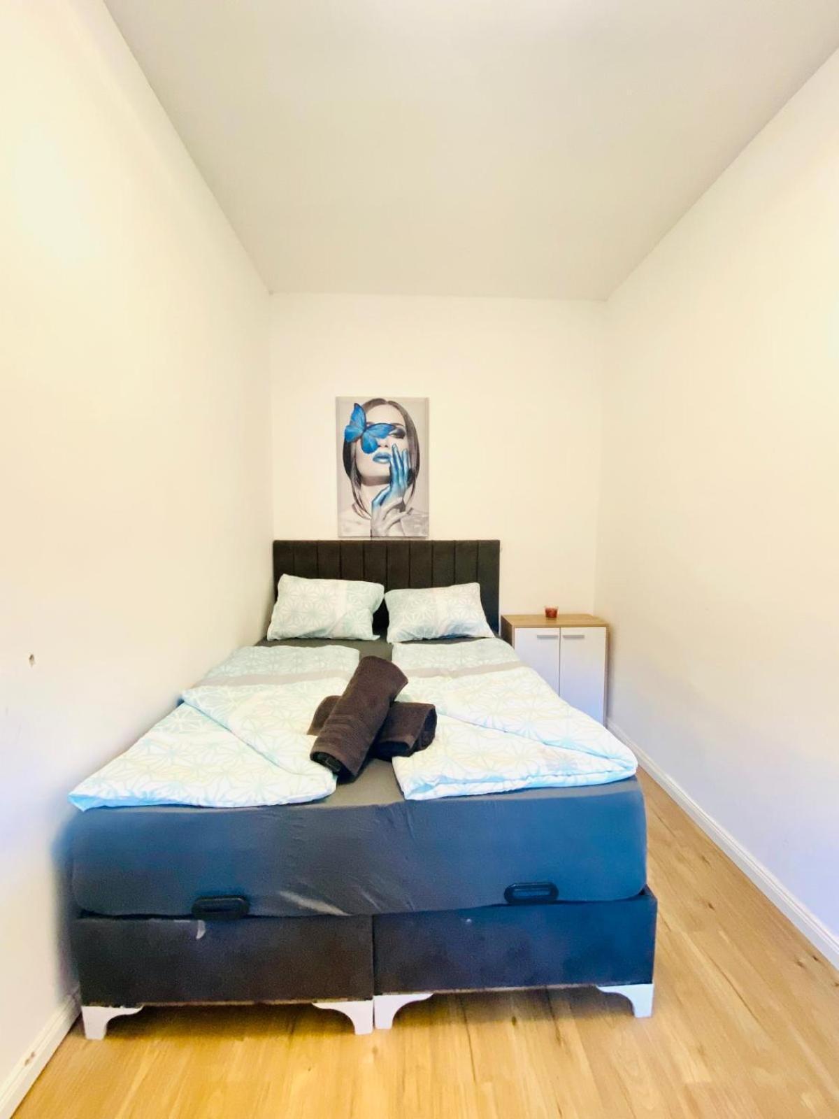 Spacious 4br Up To 15 Guests 15 Min To Danube *