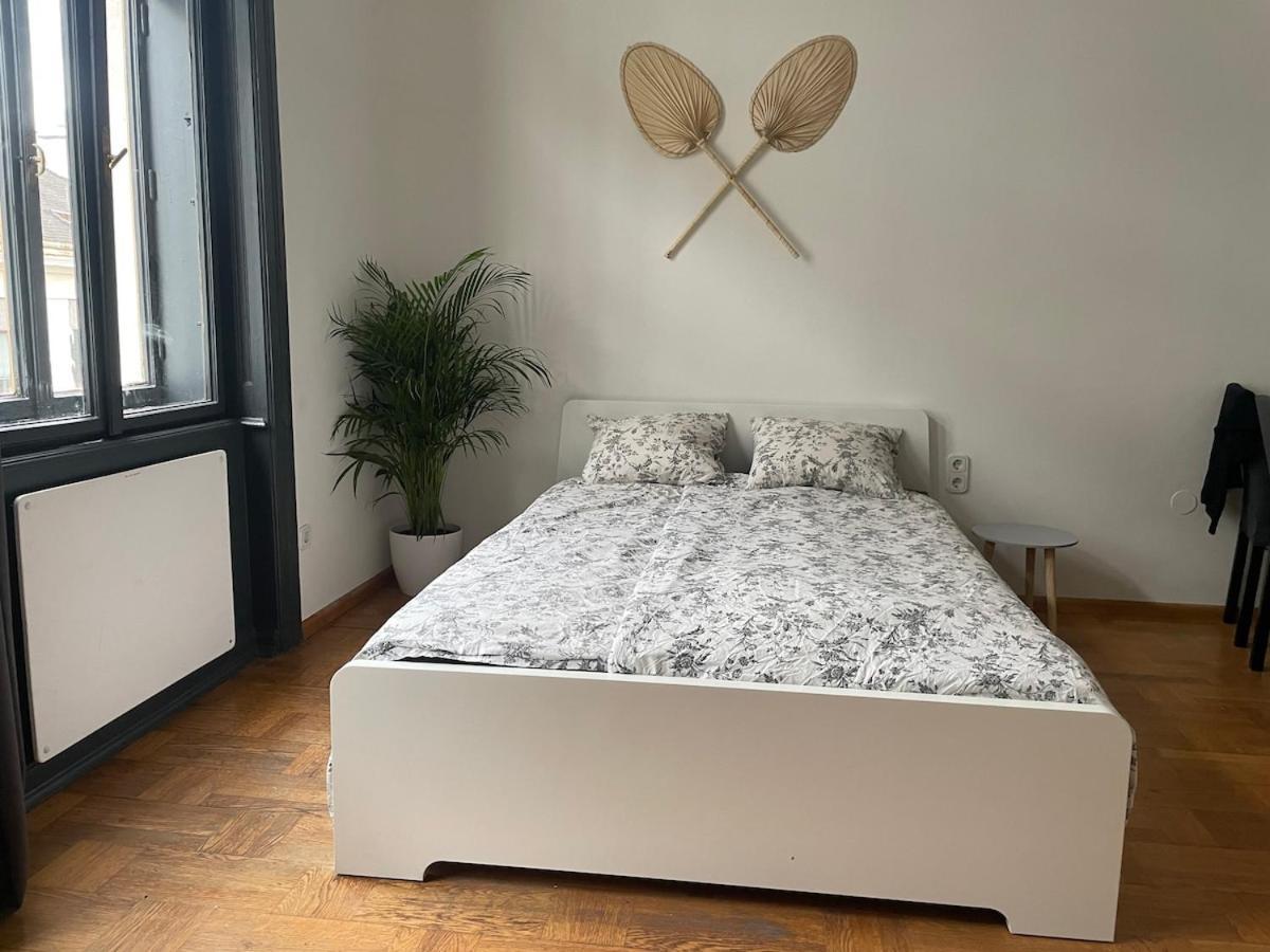 Stylish Flat In Heart Of *