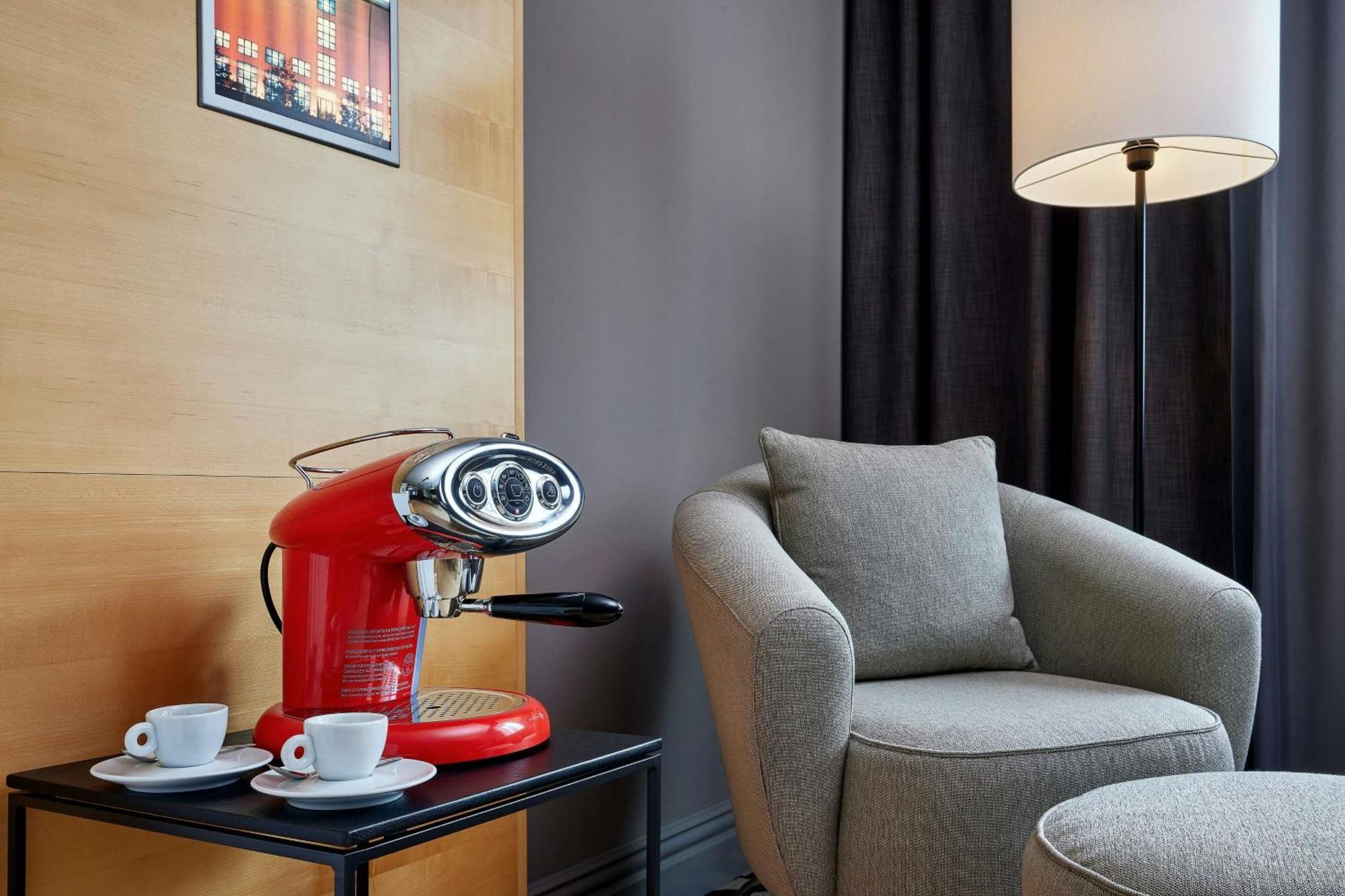 Le Meridien Hotel