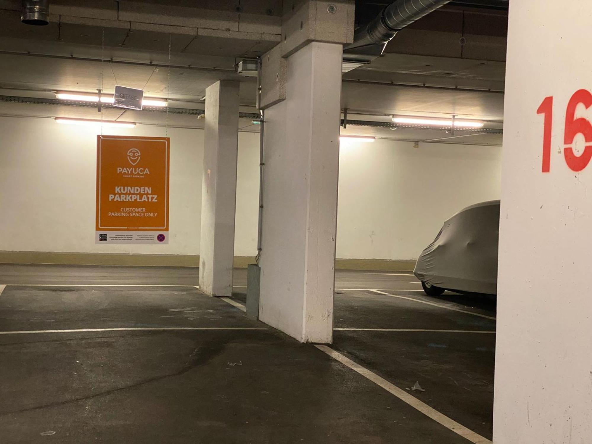 Joop Deluxe-free Garage,near Schoenbrunn Palace Viena