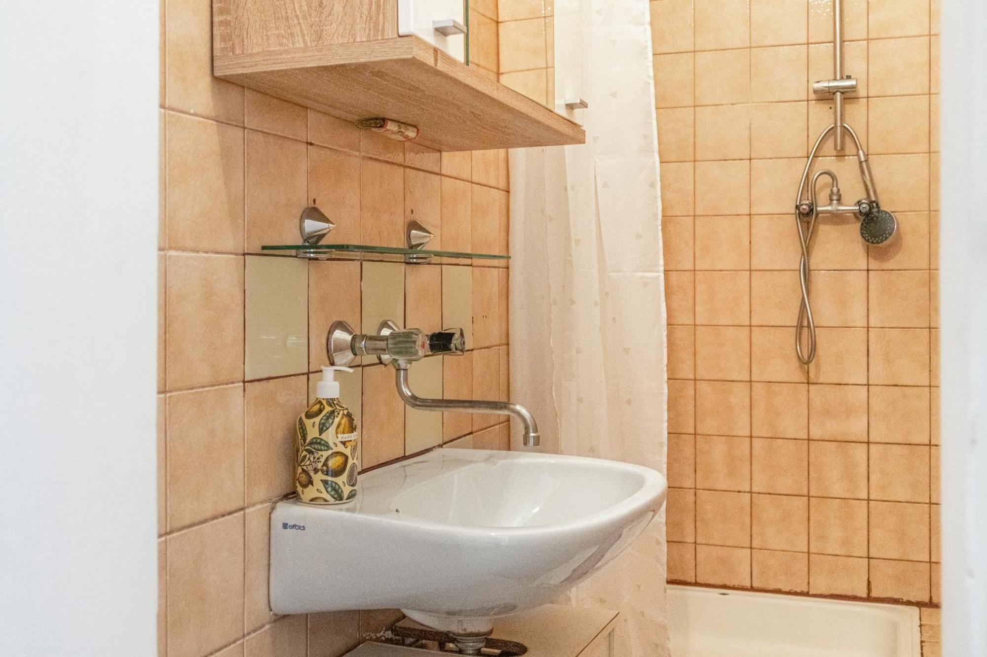 Apartment Cheerful 2br - Suitable For Longstays *