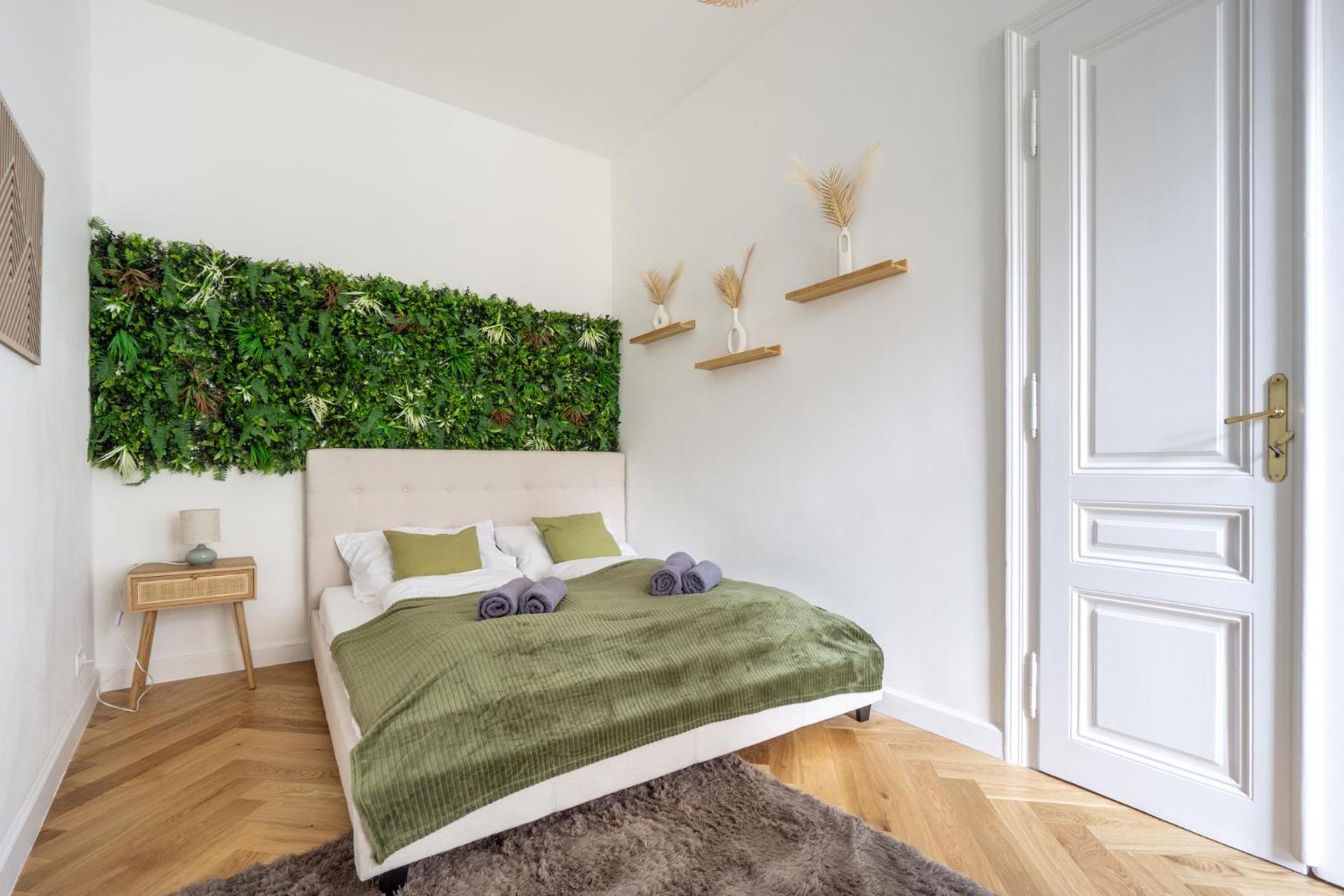 Elegant Heritage With Modern Comfort Apartment