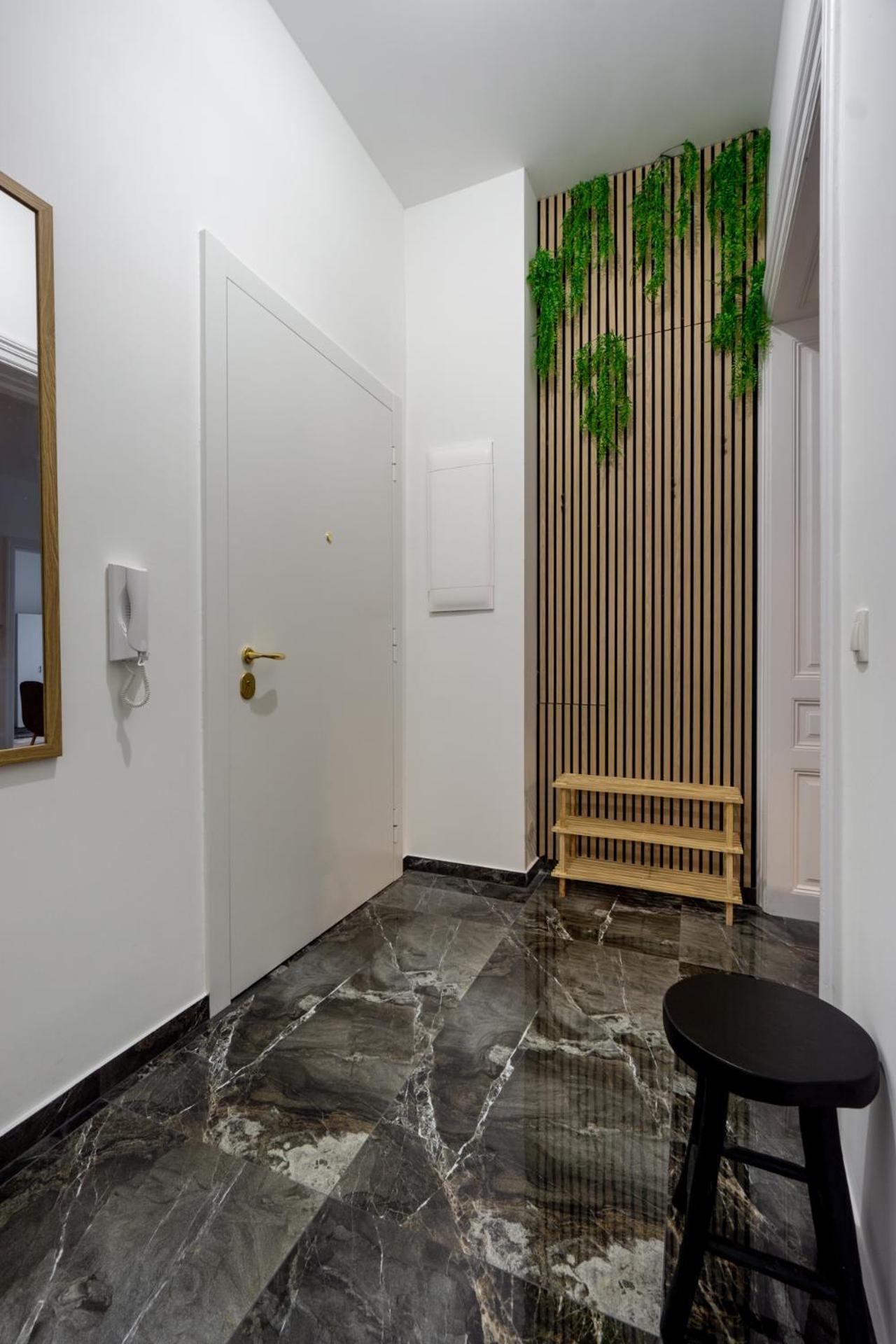 Elegant Heritage With Modern Comfort *