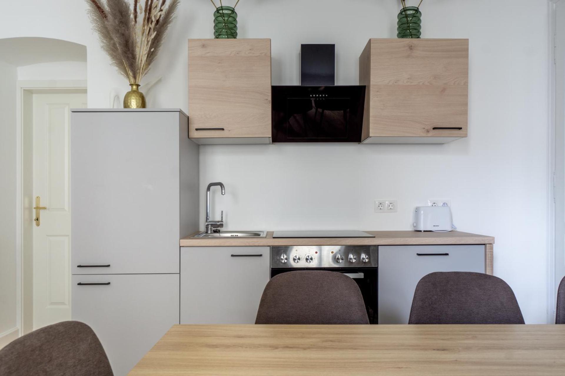 Apartment Elegant Heritage With Modern Comfort *