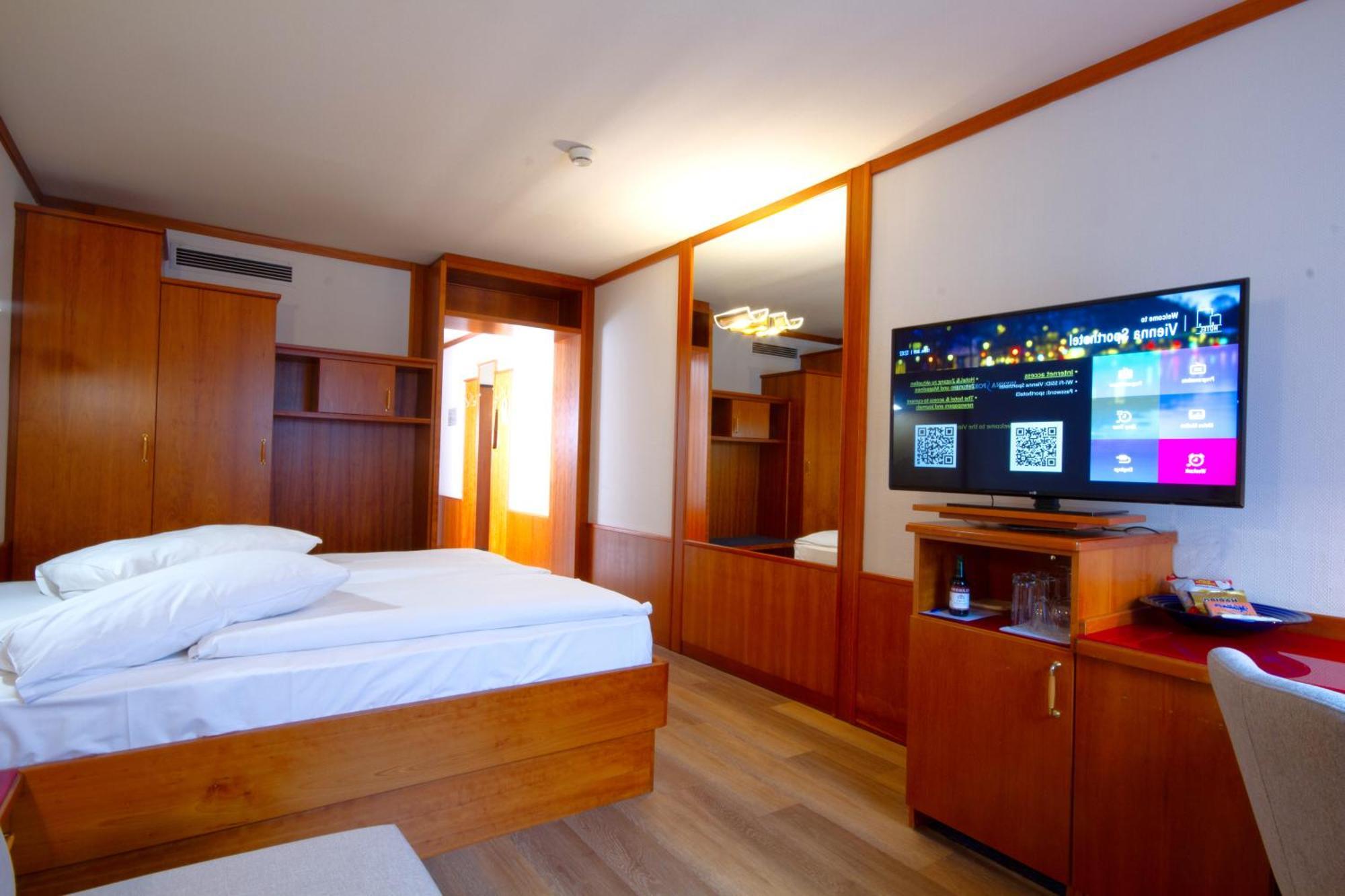 Vienna Sporthotel Hotel 4*