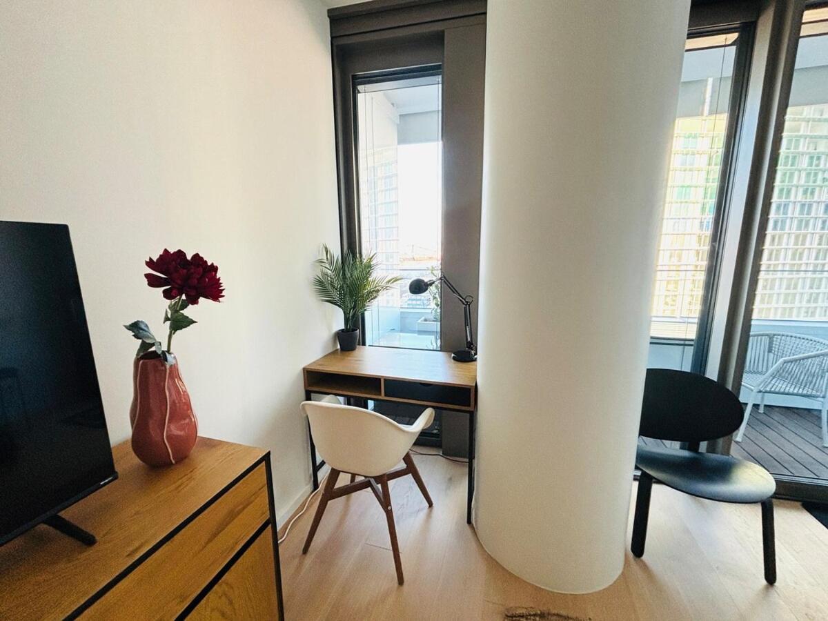 Apartment Modern Overlooking The Skyline & Danube Vienna