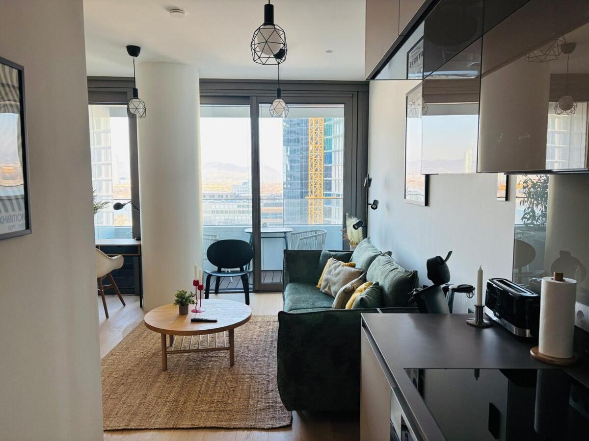 Apartment Modern Overlooking The Skyline & Danube *