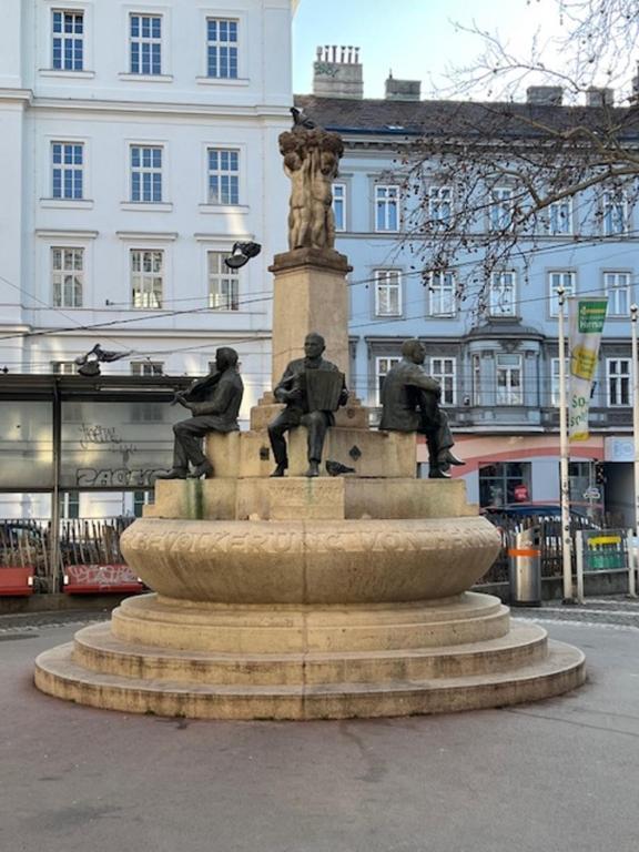 City&more! Hernals Mit 2 Schlafzimmer! * Vienna