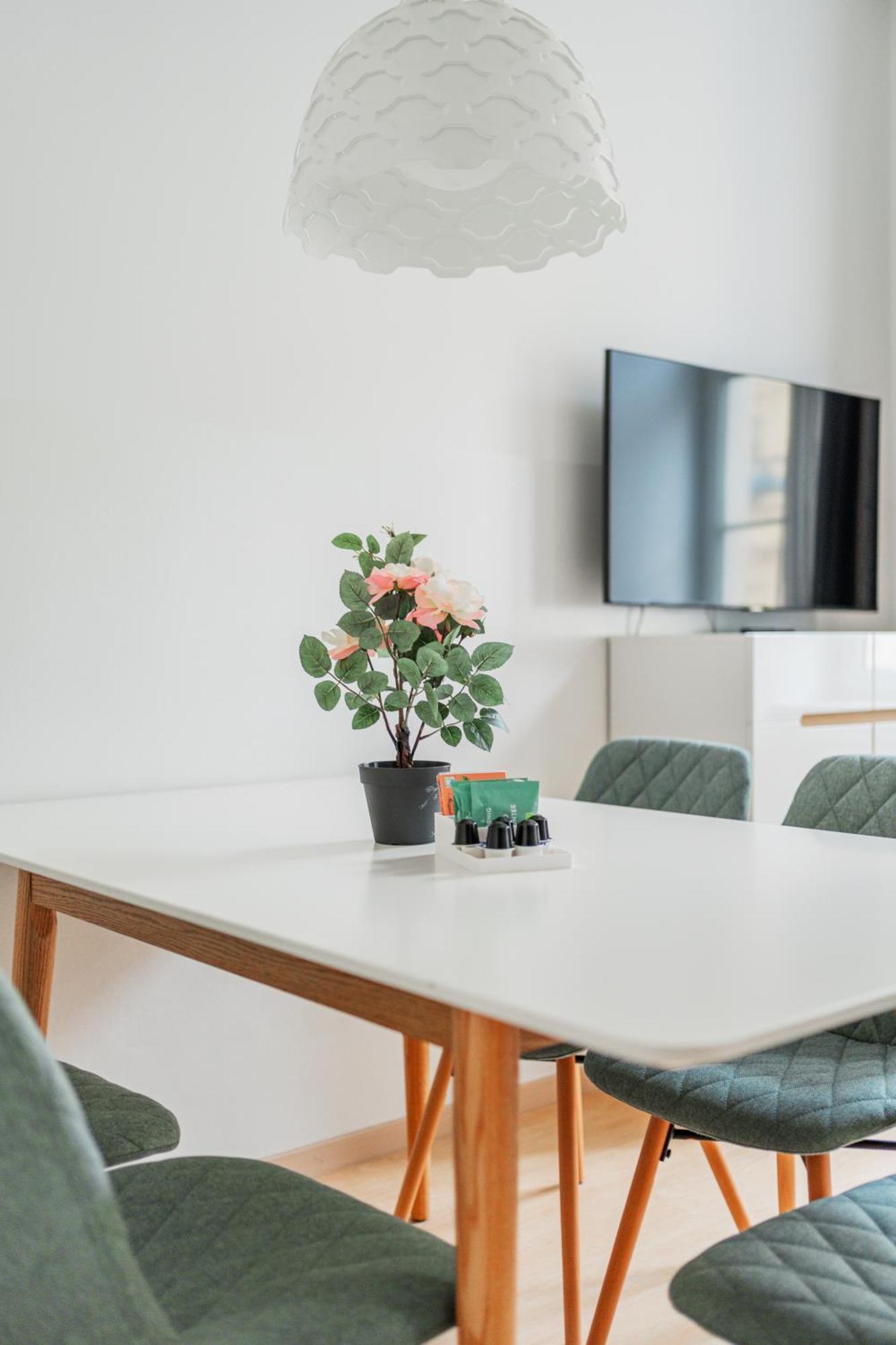 74 Living * Viena