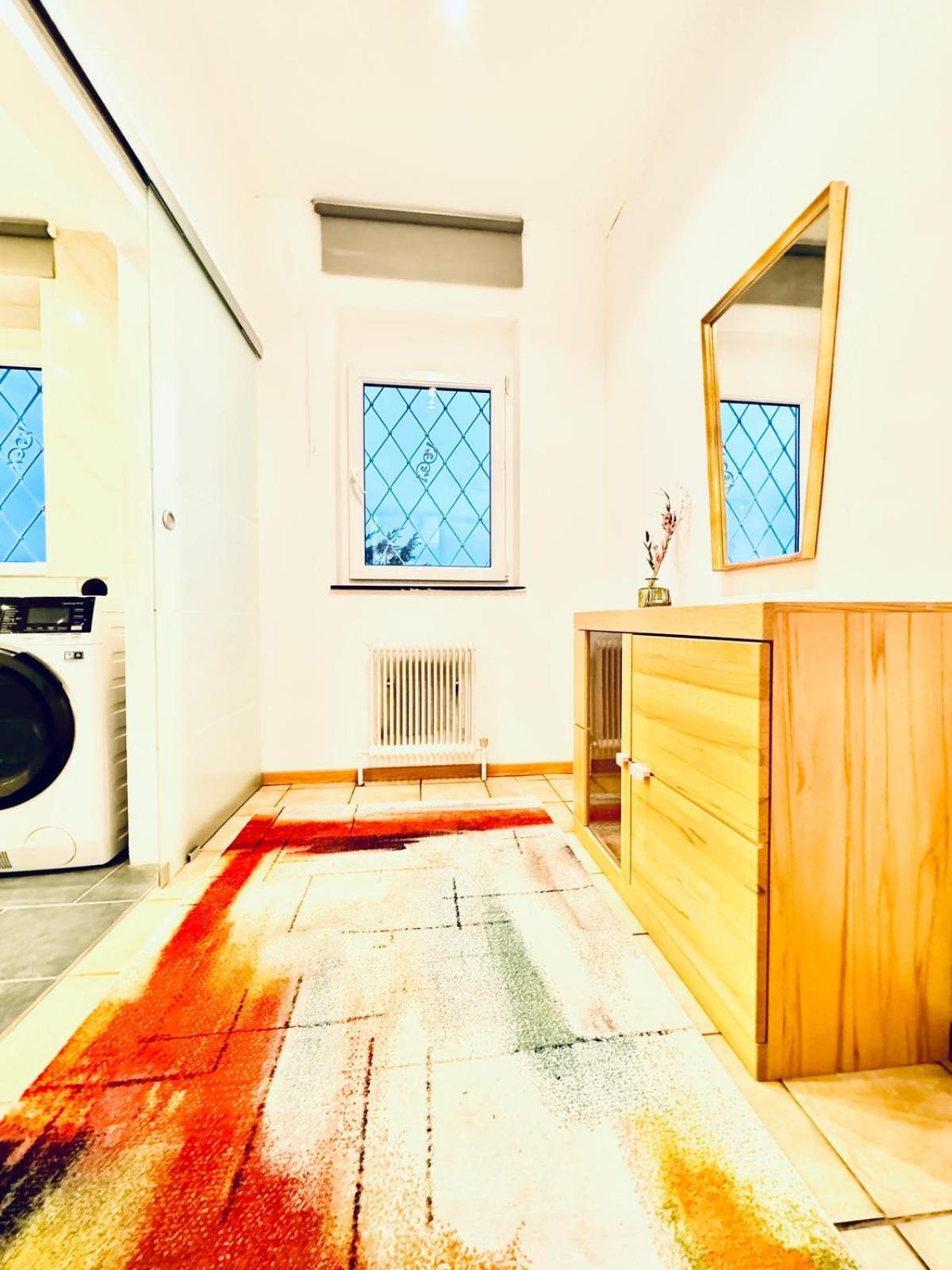 Cozy In A For Groups, 16-mins To Blumengaerten Apartment Vienna