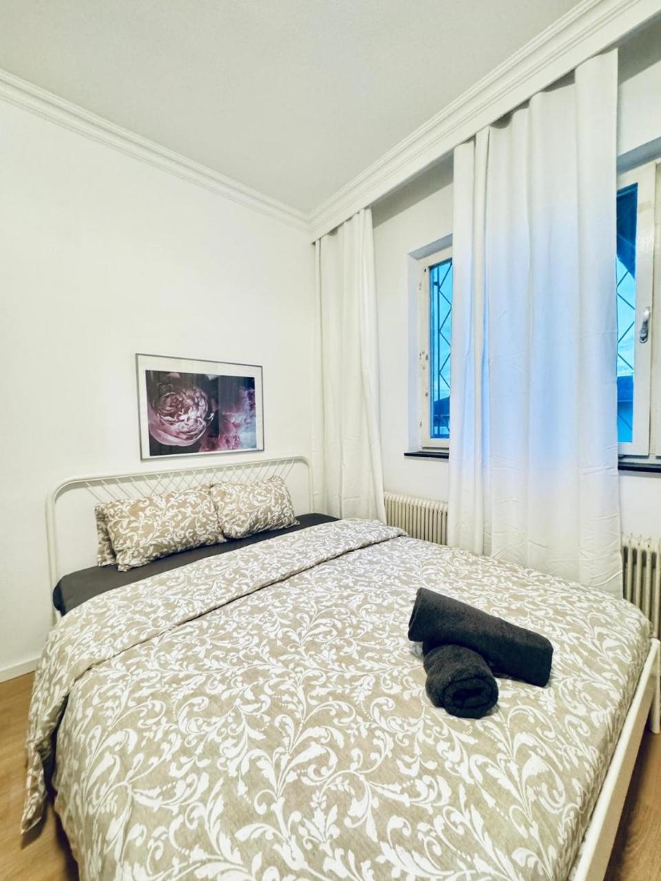 Cozy In A For Groups, 16-mins To Blumengaerten * Vienna