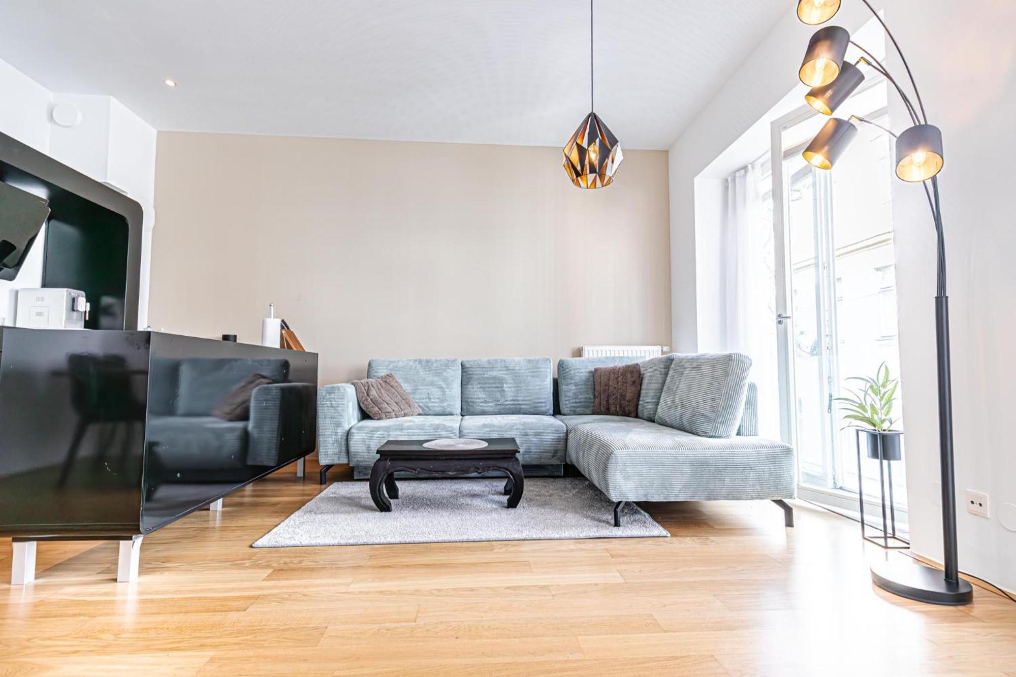 Modern 1br & 1lr In Viennas Downtown