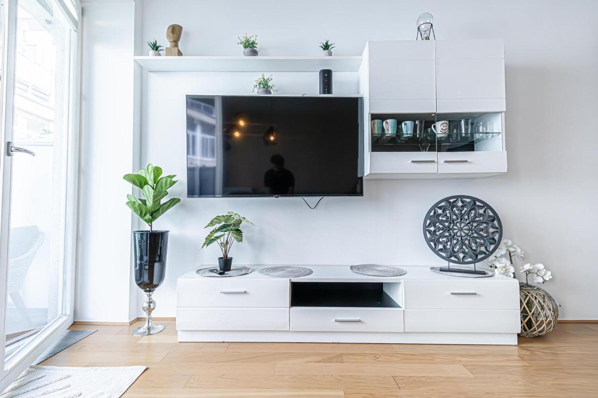 Modern 1br & 1lr In Viennas Downtown Apartment *