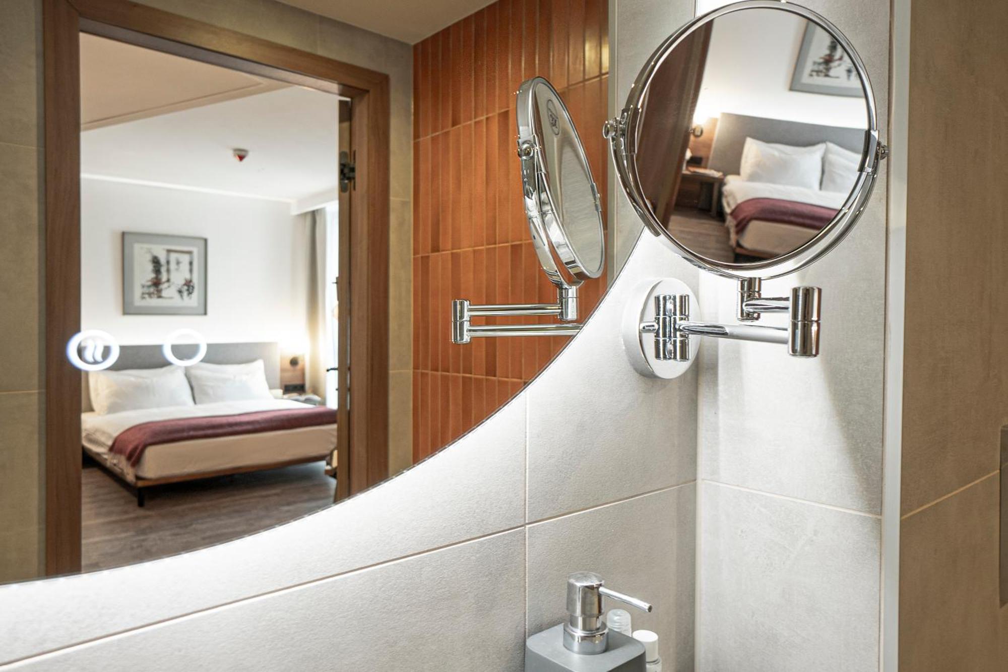 Fortyplusone - Newly Renovated! Hotel Wien