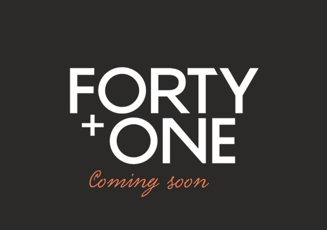 Fortyplusone - Newly Renovated! Hotel
