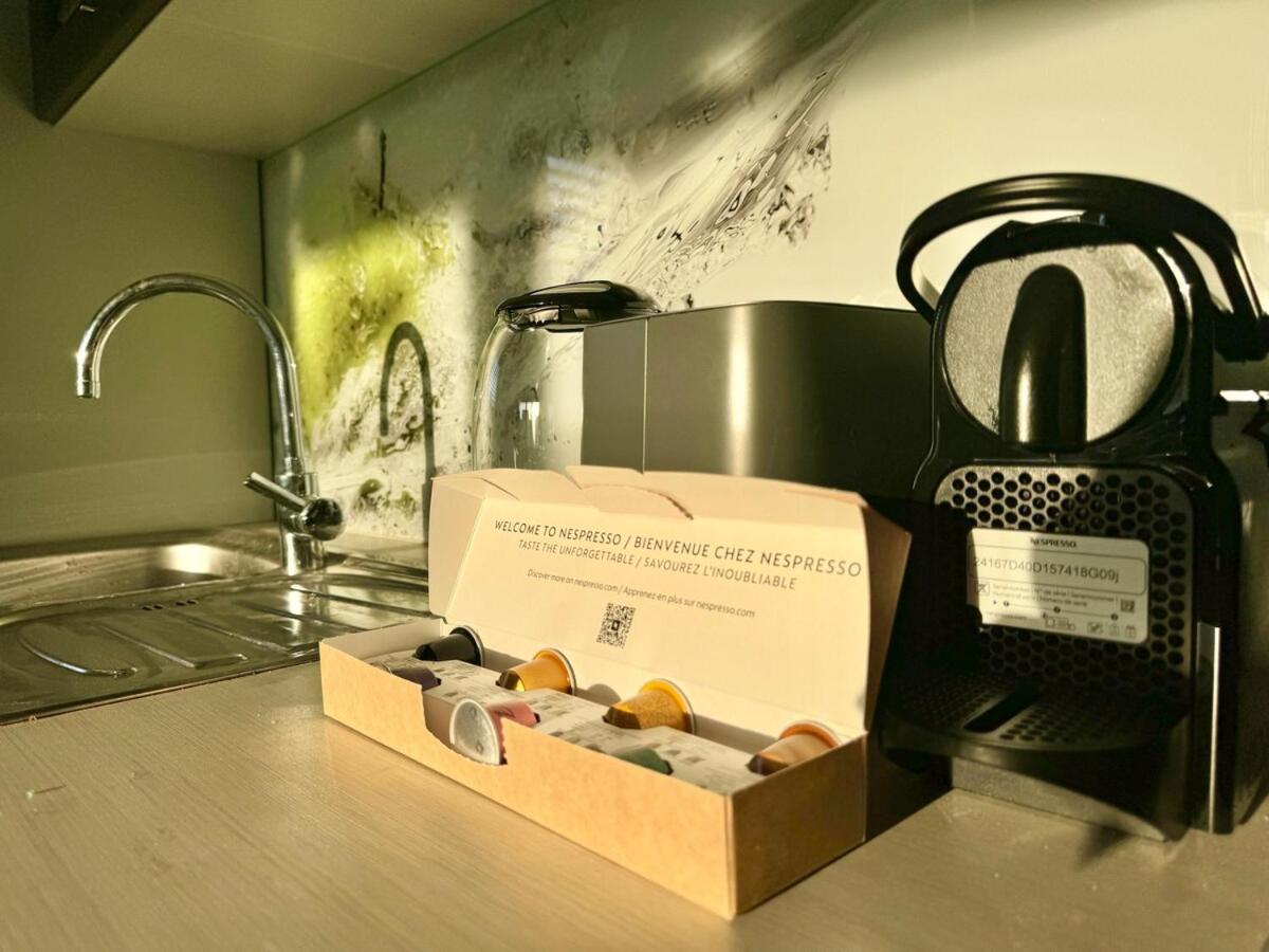 130 M2 Stylish 4 Bedroom With Balcony Apartment *