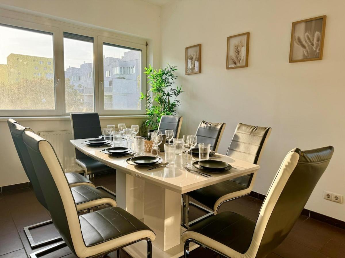 130 M2 Stylish 4 Bedroom With Balcony Vienna