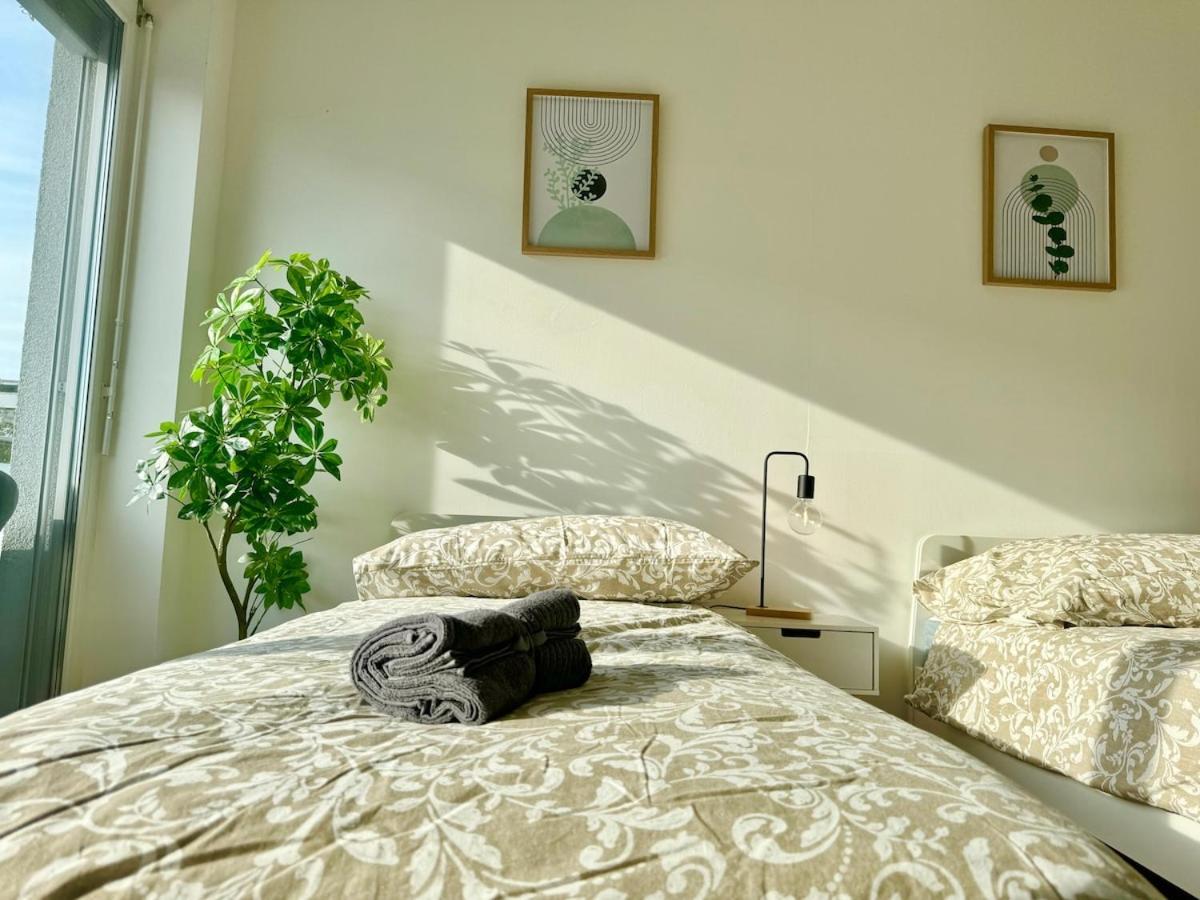 Apartment 130 M2 Stylish 4 Bedroom With Balcony Vienna