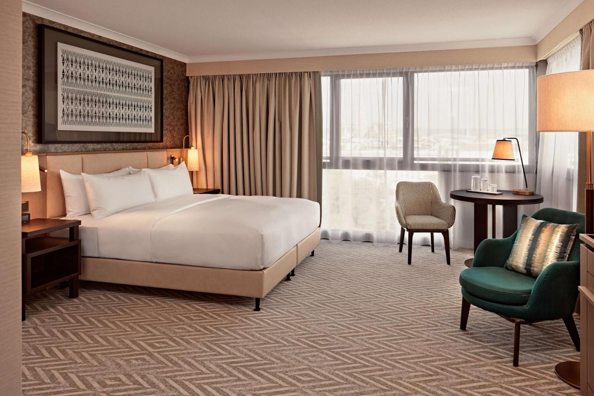 Hilton Park 5*