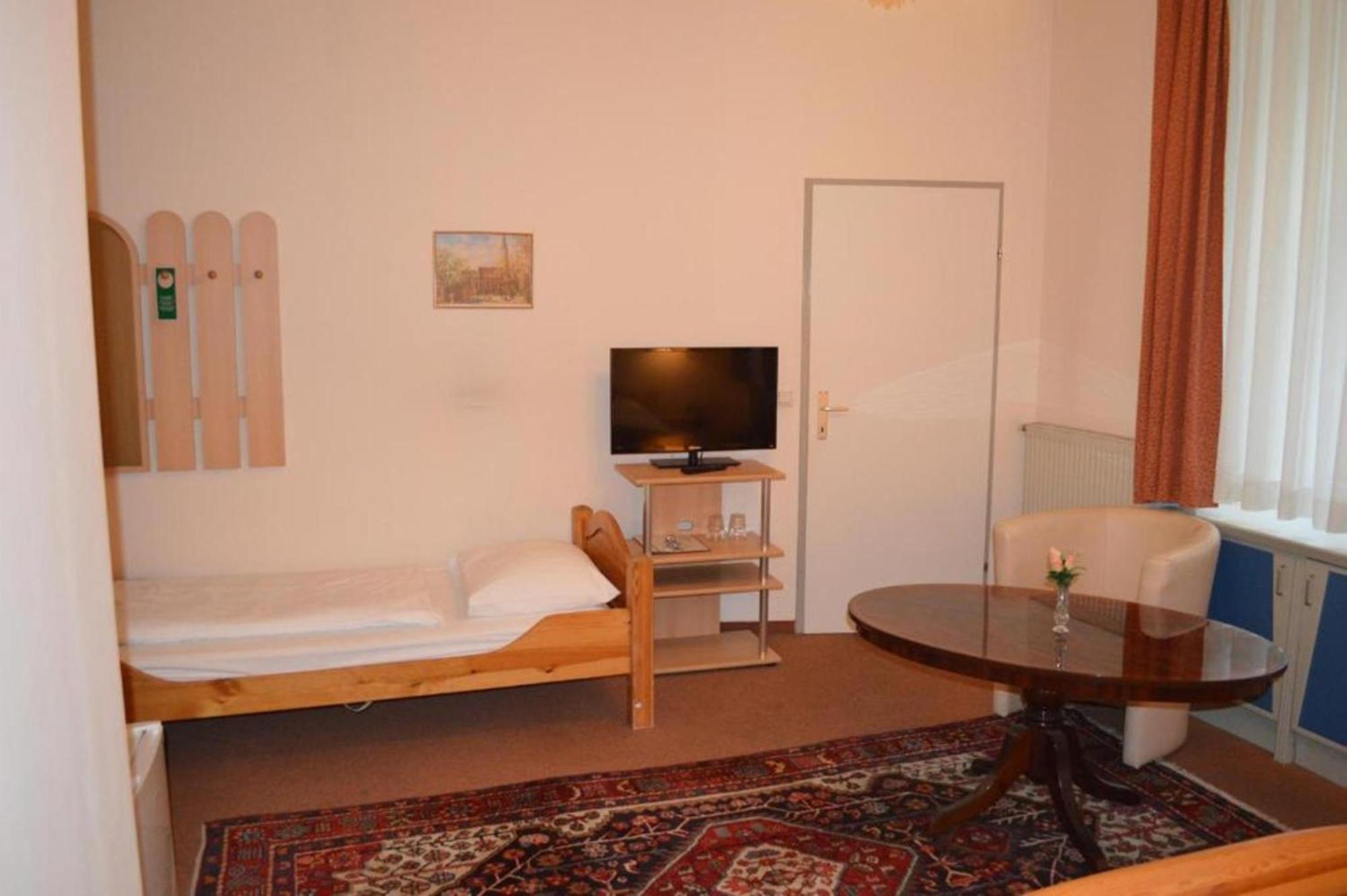 Walzerstadt Bed & Breakfast