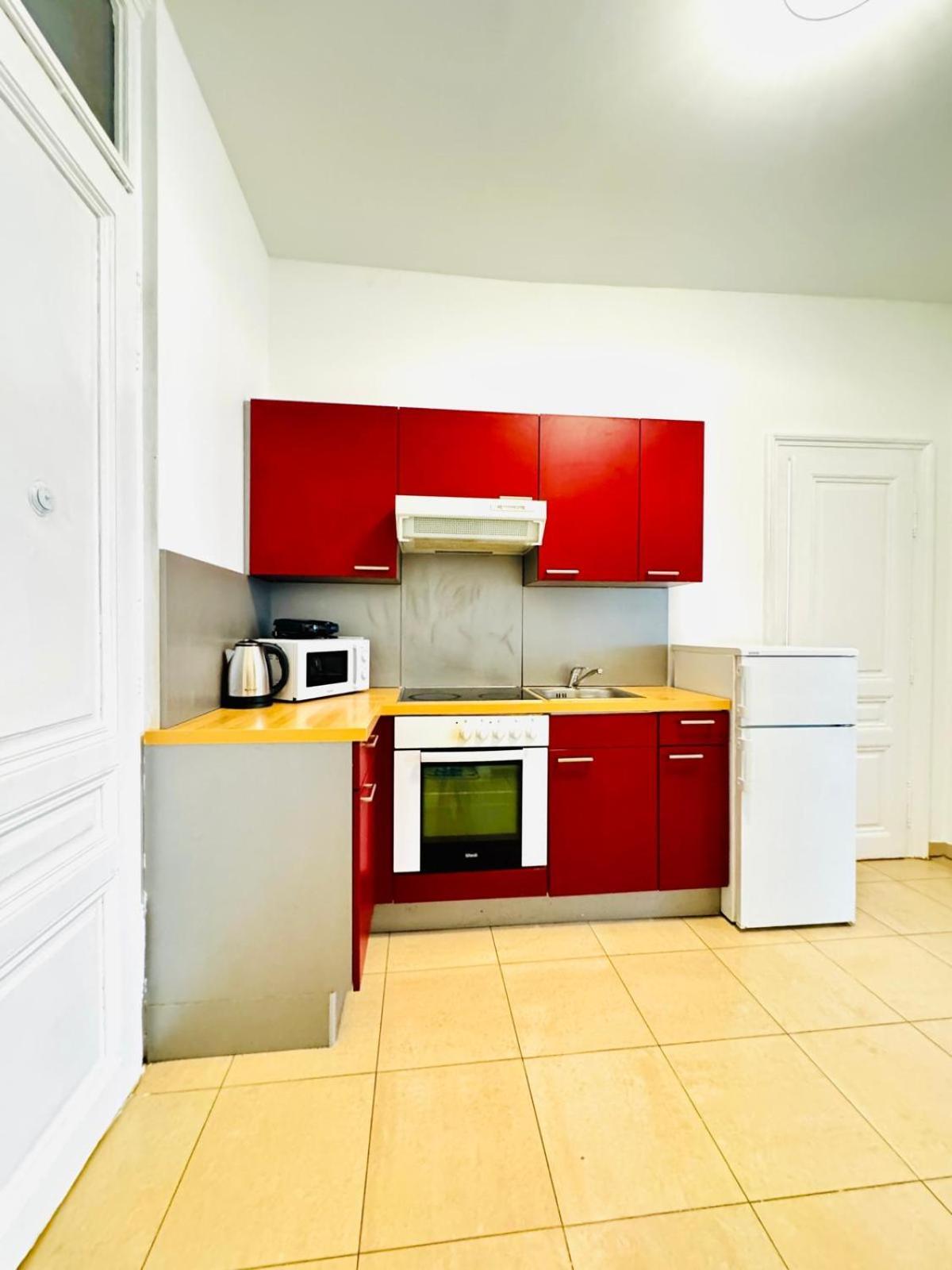 Apartment Affordable 1br & 1lr Apt, 7 Min To Westbahnhof *