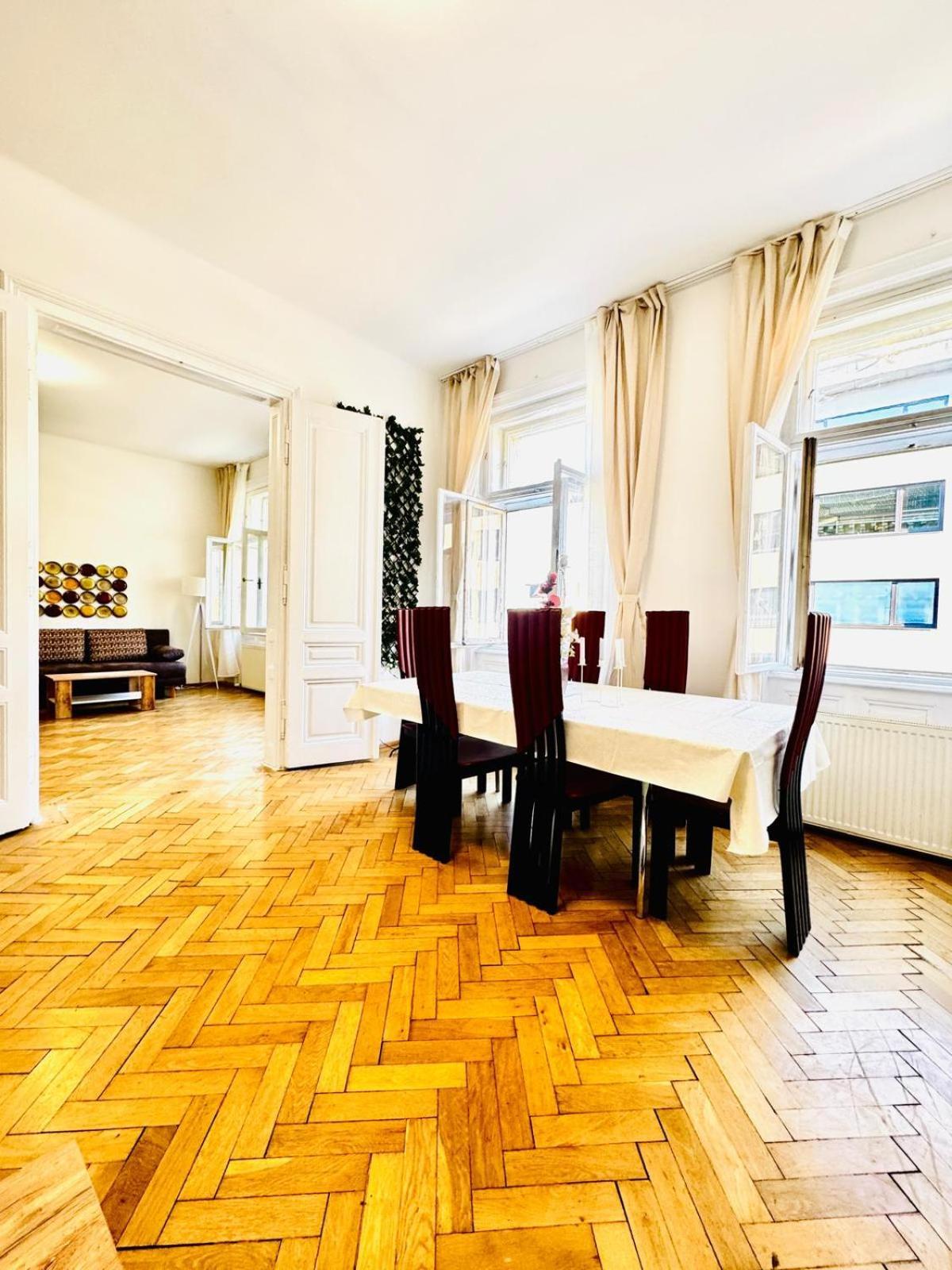 Affordable 1br & 1lr Apt, 7 Min To Westbahnhof * Vienna