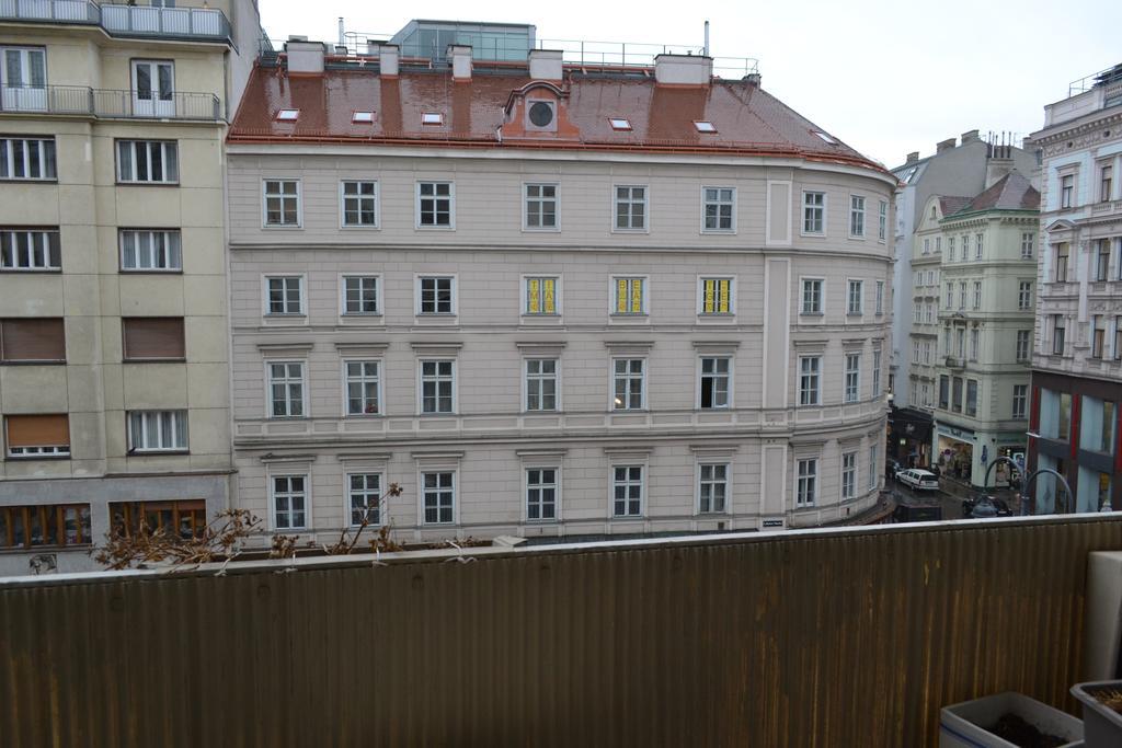 Goldfisch Hoher Markt Apartment *