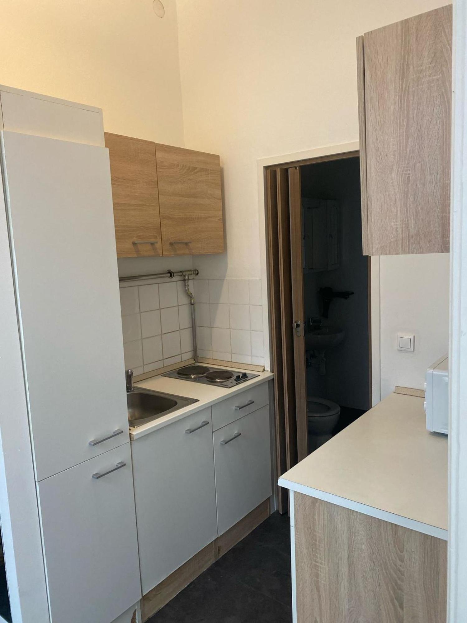 Apartment Comfy 1br 15 Min To Ottakring Station Vienna
