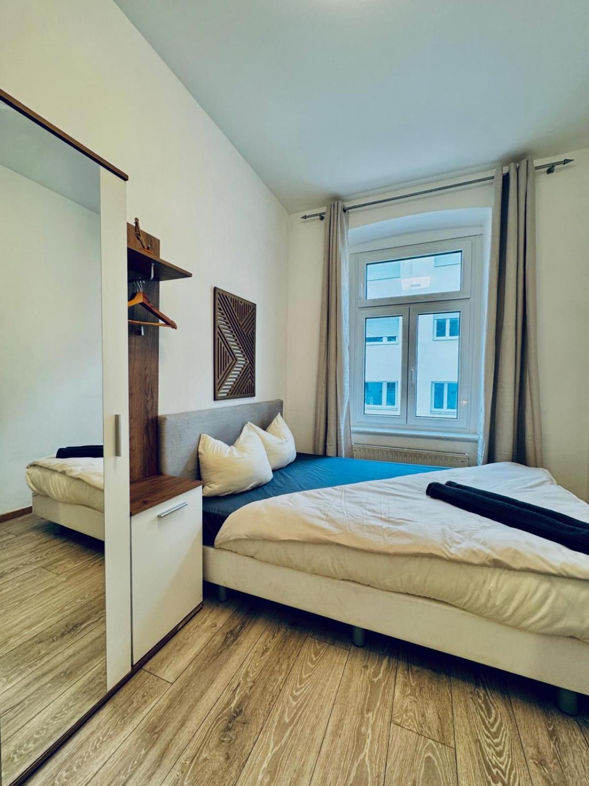 Stylish 4br Shared -10 Min Transport To Stadthalle Apartment Vienna