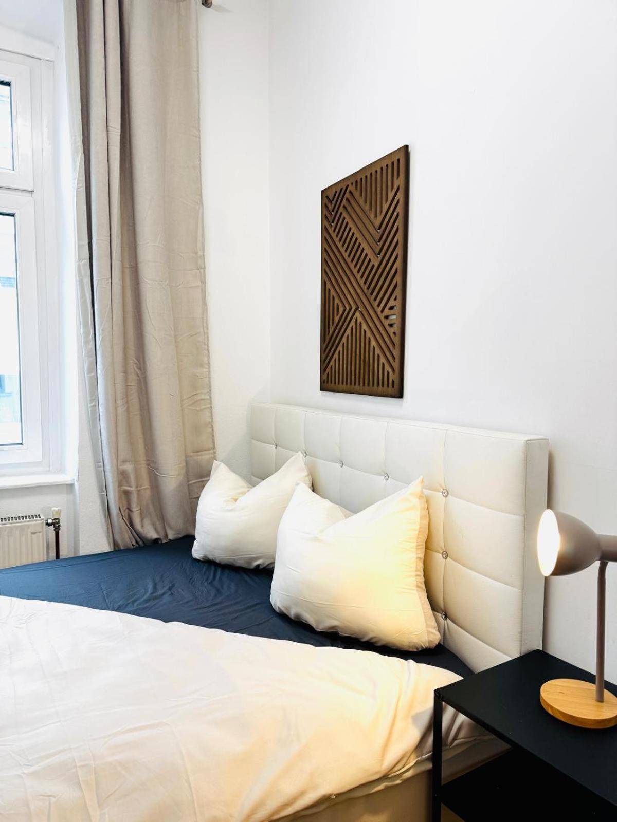 Stylish 4br Shared -10 Min Transport To Stadthalle Apartment