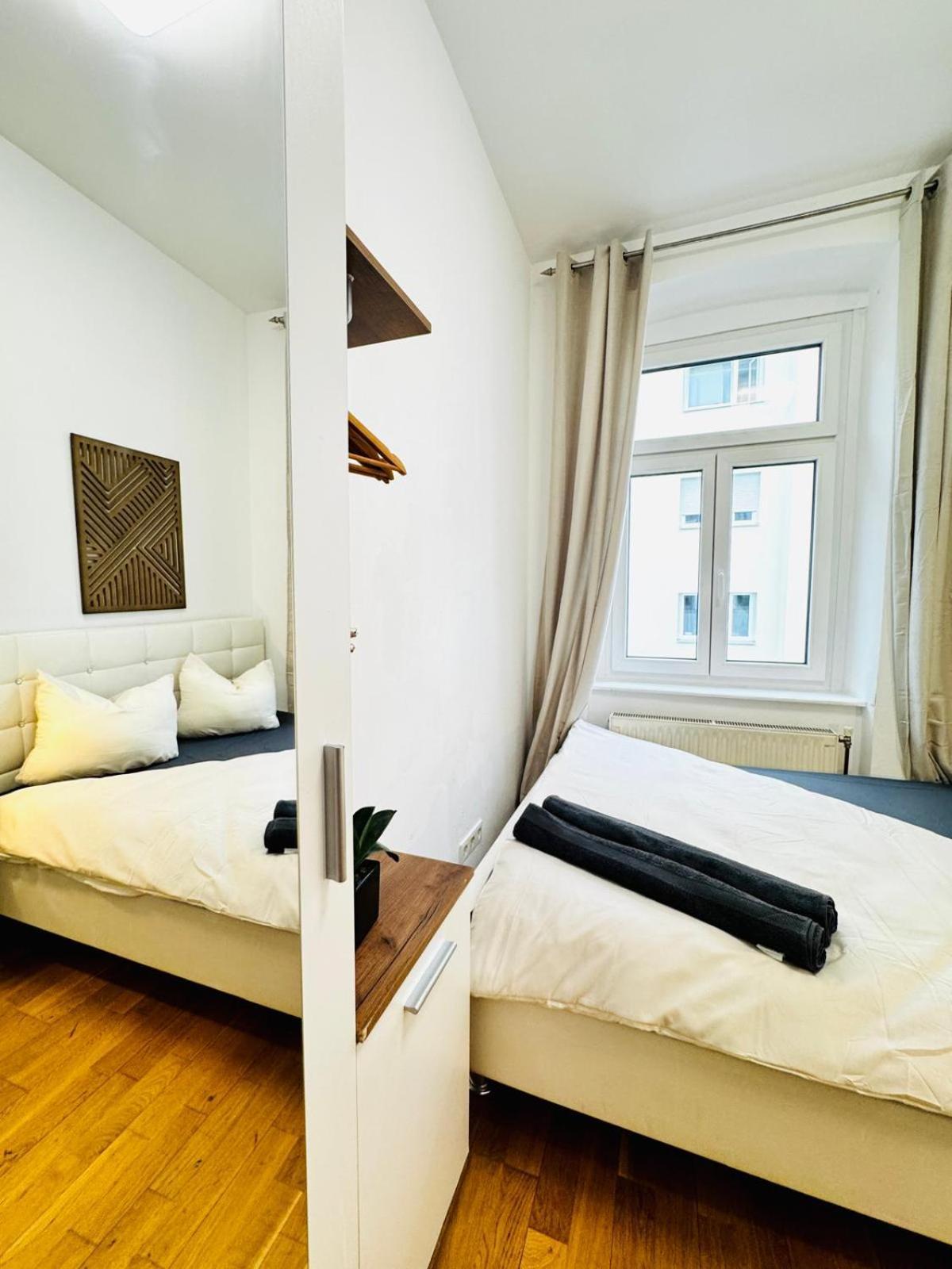 Stylish 4br Shared -10 Min Transport To Stadthalle Apartment *