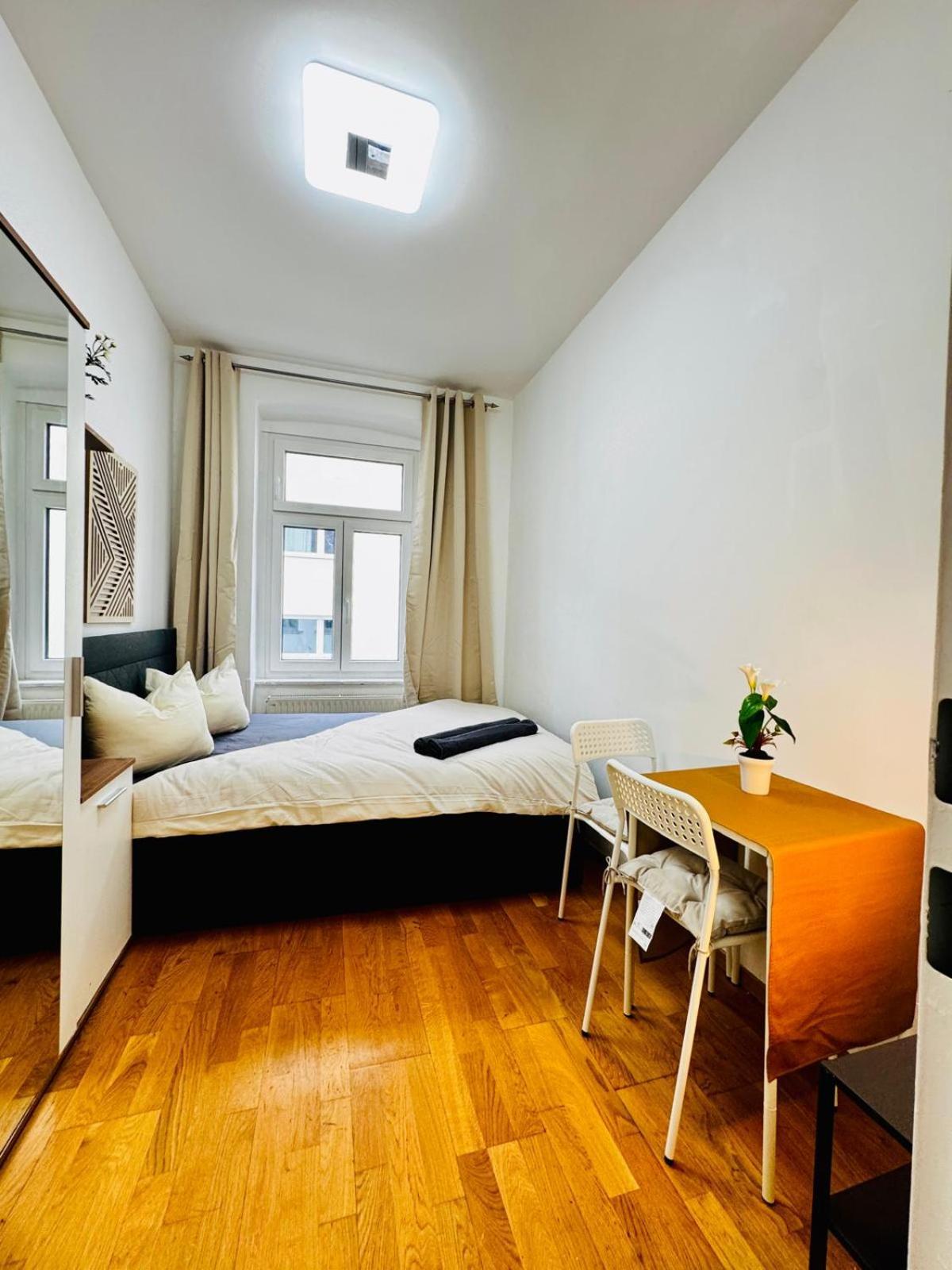 Stylish 4br Shared -10 Min Transport To Stadthalle