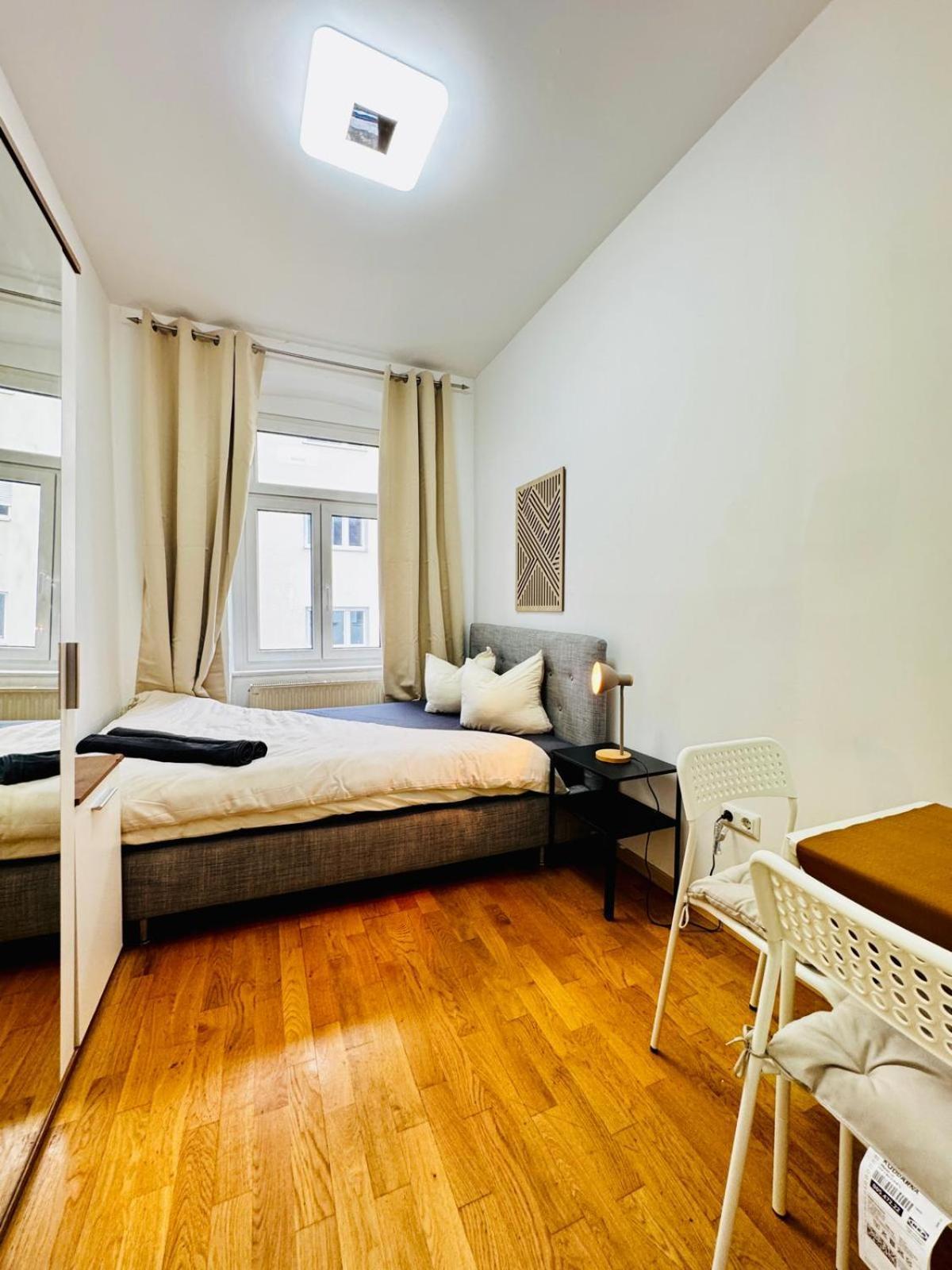 Apartment Stylish 4br Shared -10 Min Transport To Stadthalle *