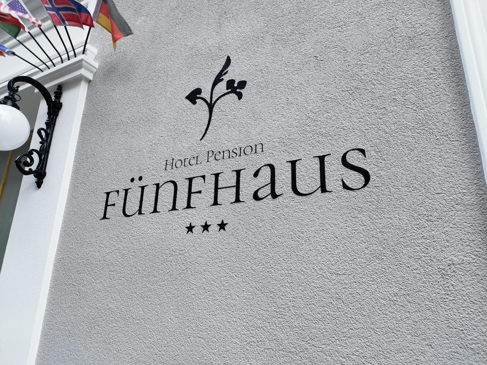 Affittacamere Hotel-pension Fuenfhaus 3*
