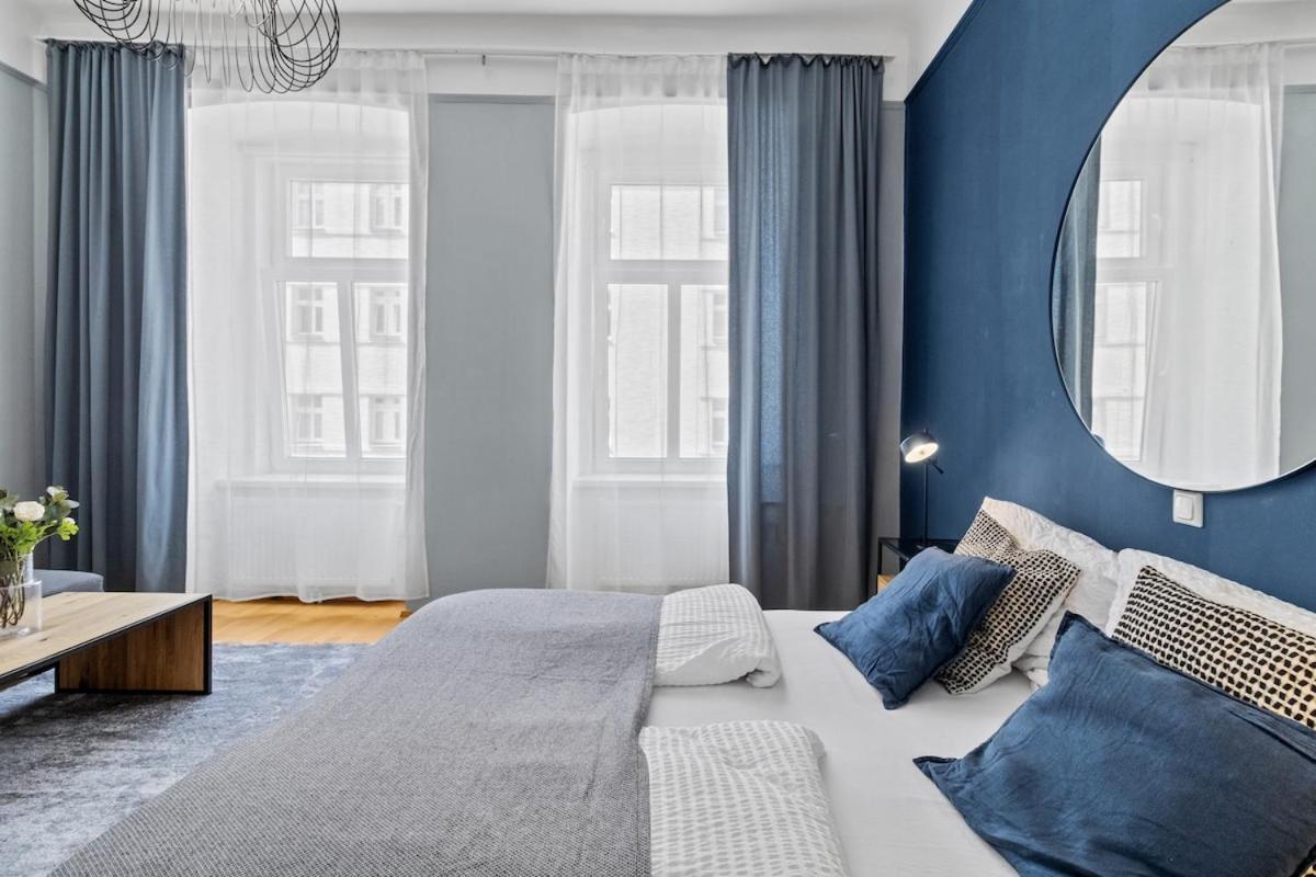 Apartment Neben Augarten I 5 Min To Metro I 10 Min To *