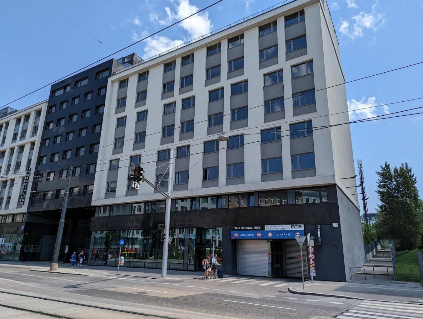 Lux Prime With Free Parking And Fast Internet 600 Mbits