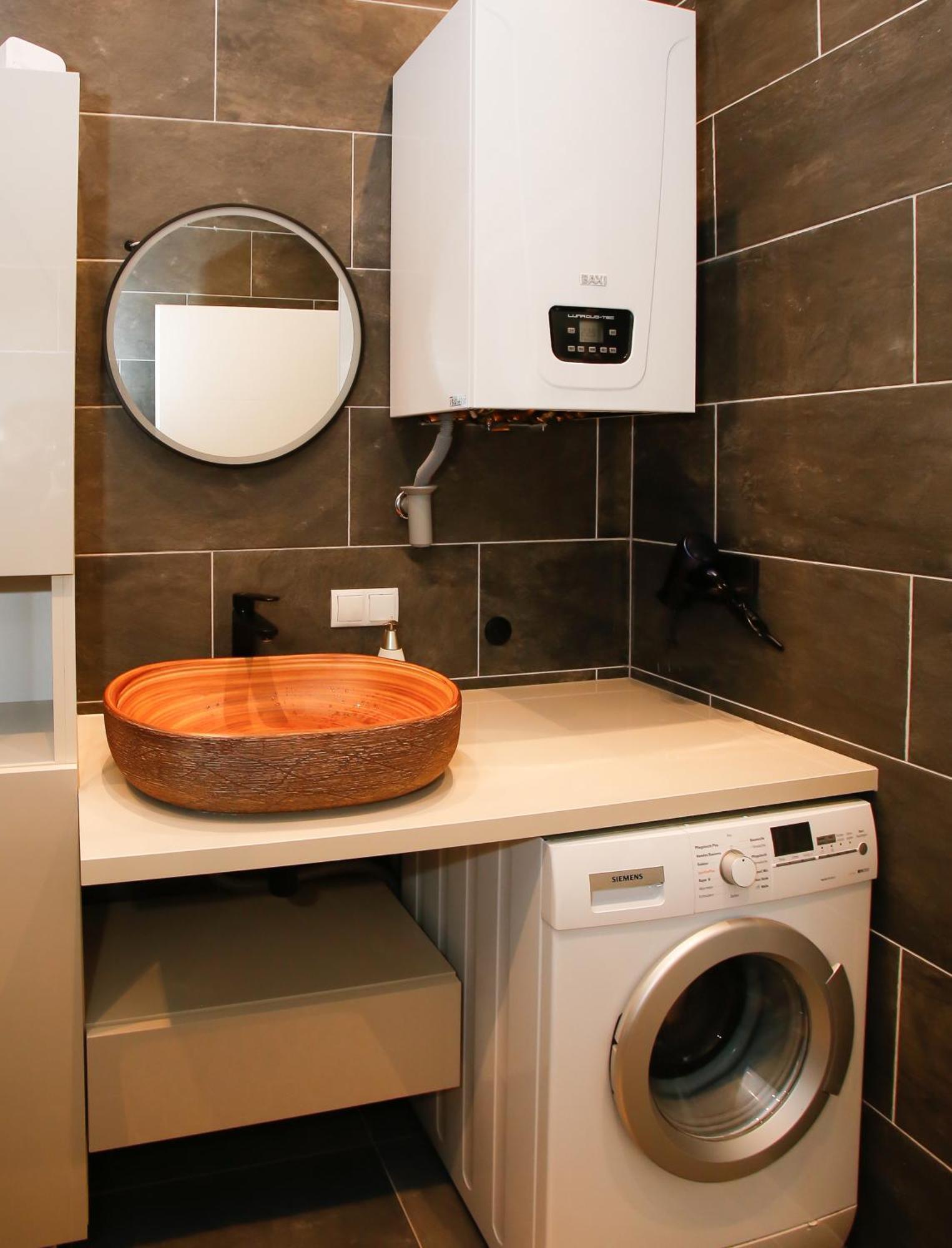 Lux Prime With Free Parking And Fast Internet 600 Mbits Apartment