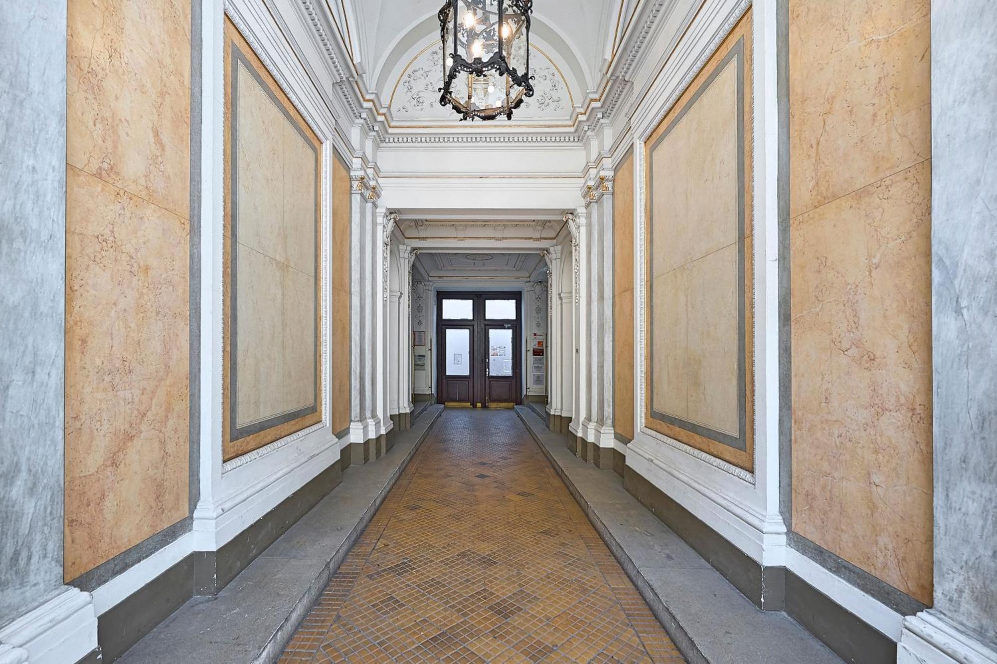Apartment 6