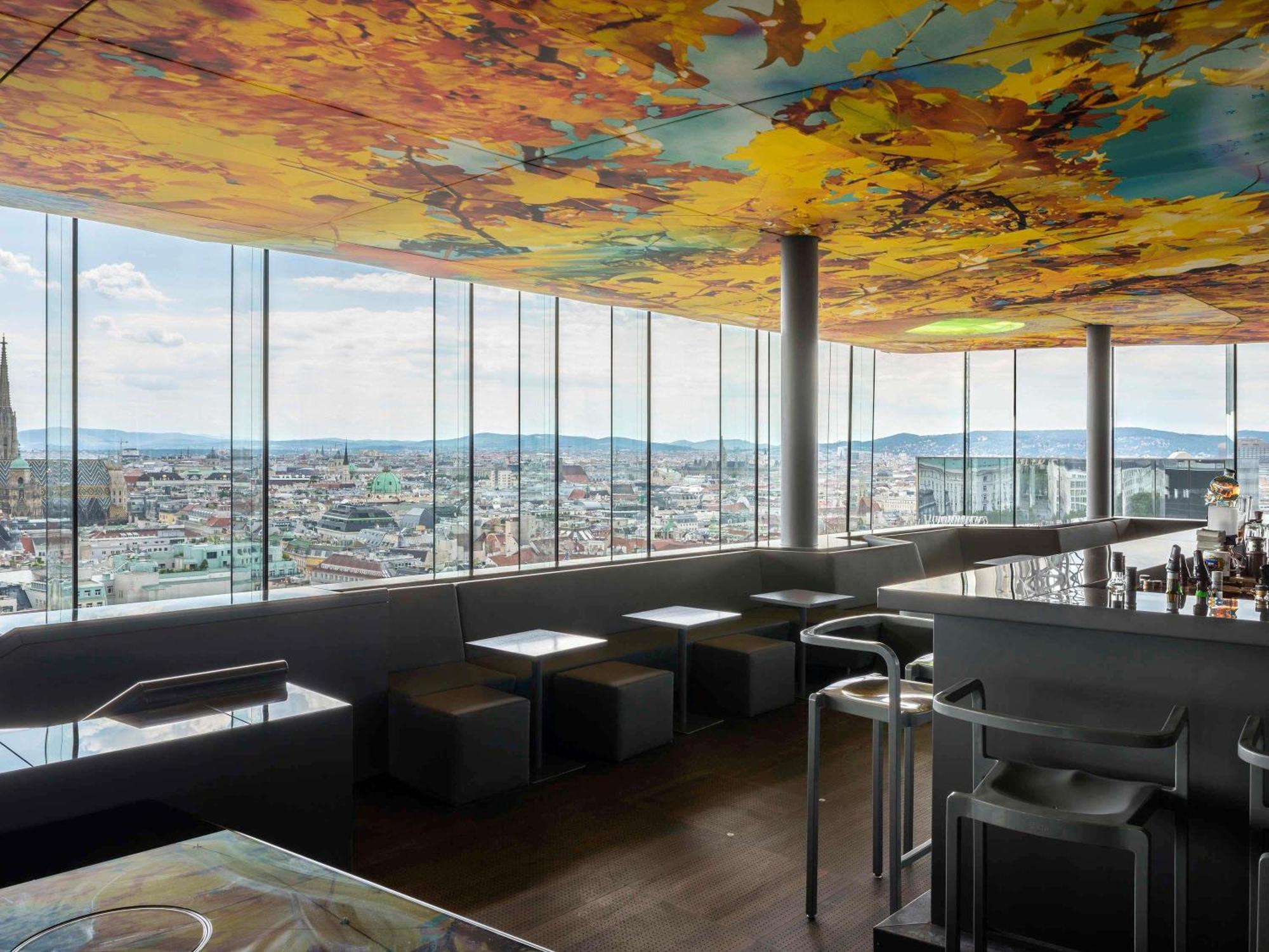 Hotel So/