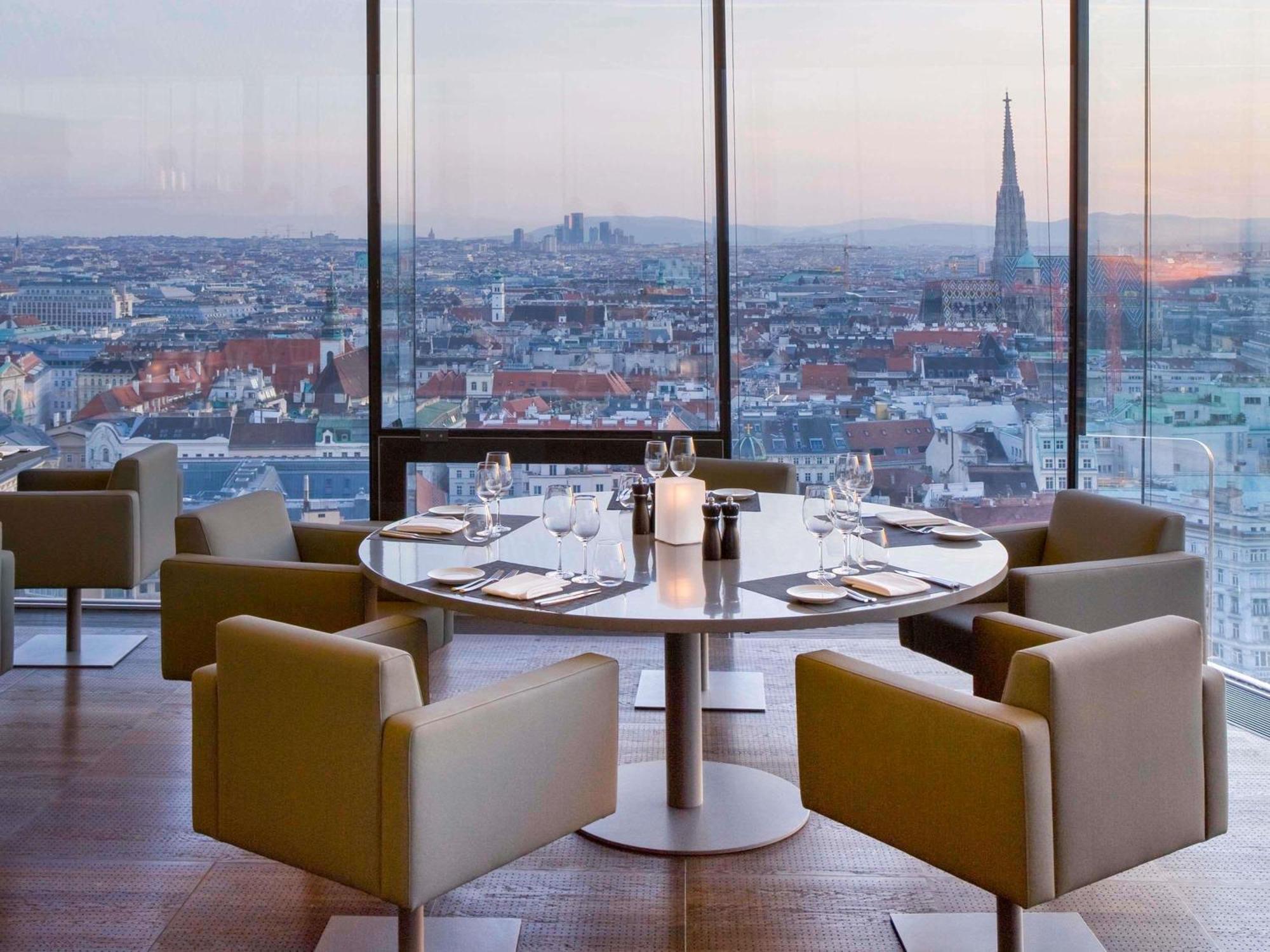 Hotel So/