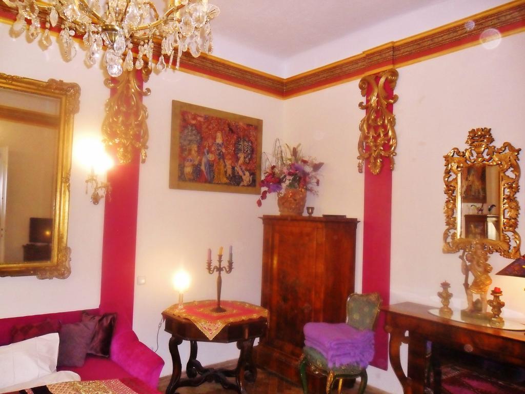 Luxury Near Castle Guest house