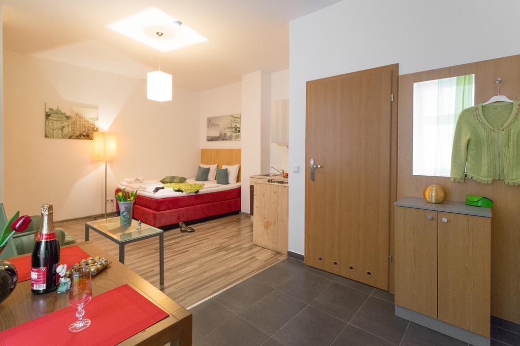 Margareten Long Apartment