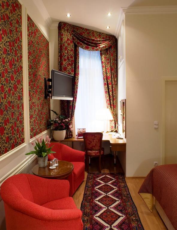 Hotel Arenberg Boutique Zentrum 4*