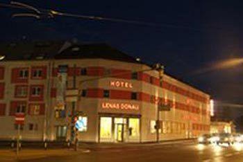 Lenas Donau Wien