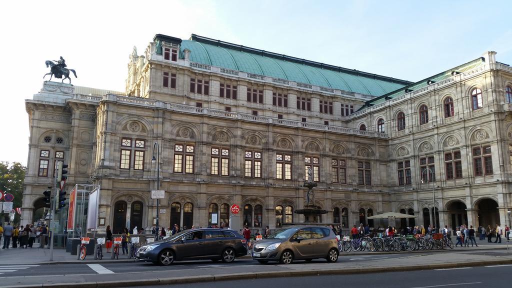 Goldfisch Hoher Markt * Vienna