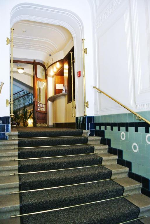 Schonbrunn Hotel 3*