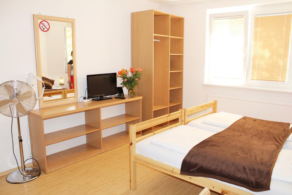 Hostel Westend