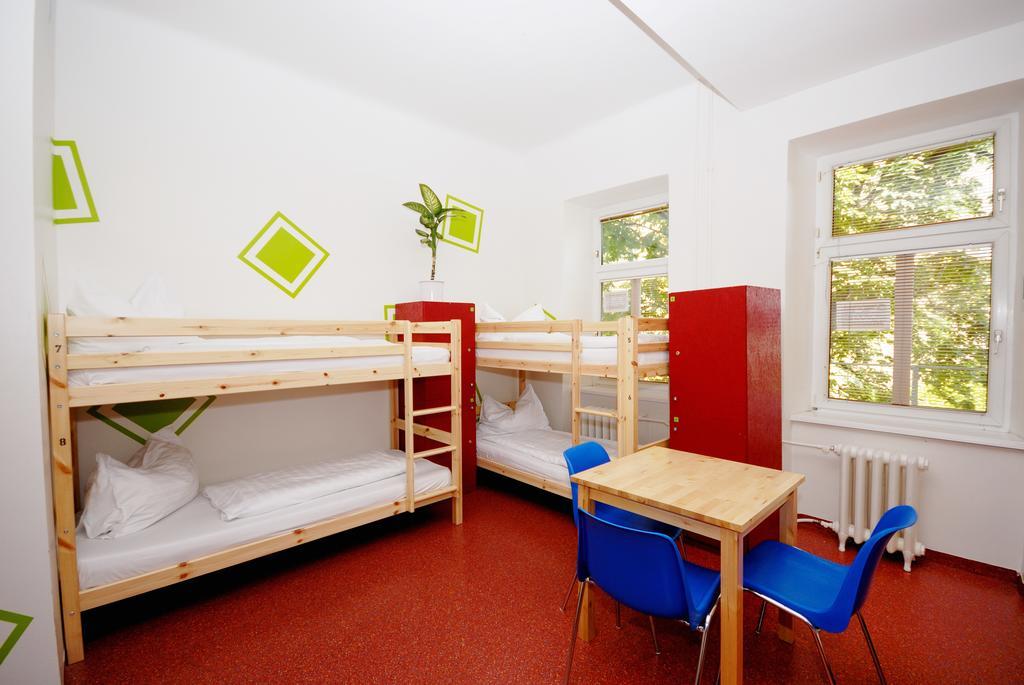Hostel Westend